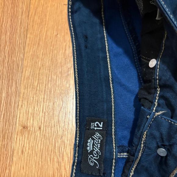Royalty Jeans - Picture 2 of 5